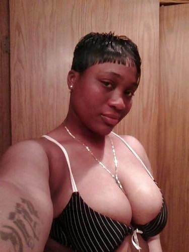 5P Chocolate Ebony Mom Self Shots wit HUGE TITS