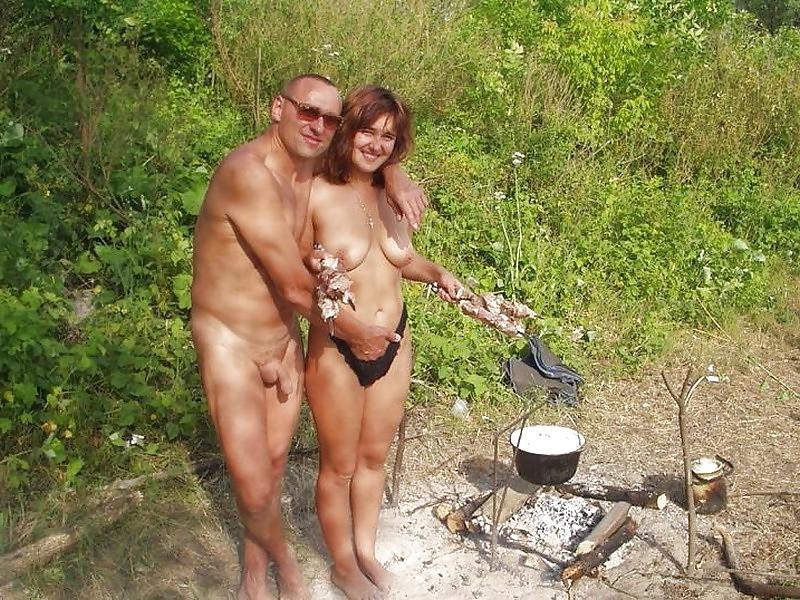 20P Naked couple 27.