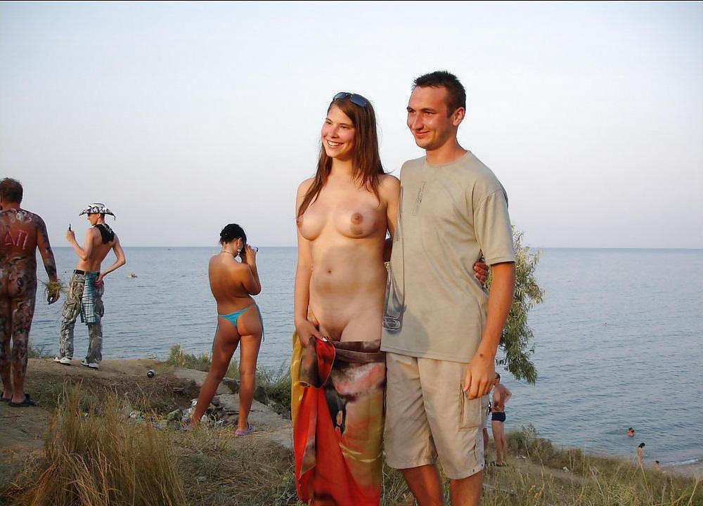 20P Naked couple 27.