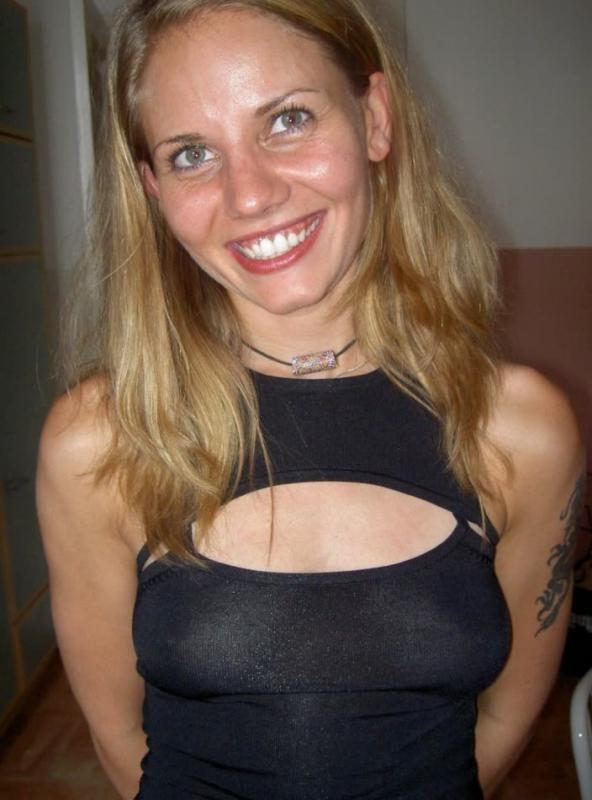 10P Naughty amateur MILF in see-thru top takes pants off