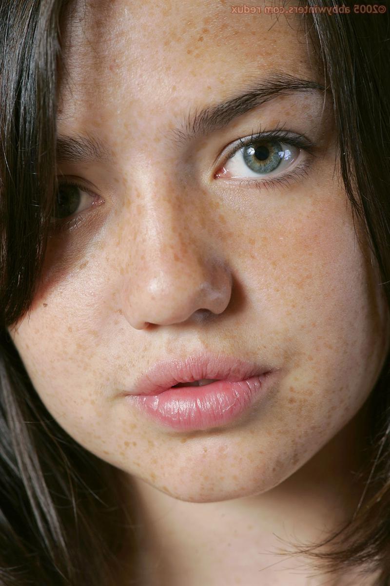 17P Cute brunette amateur teen strips and spreads her legs