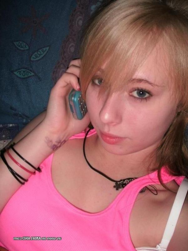 15P Amateur teen stripping naked while camwhoring