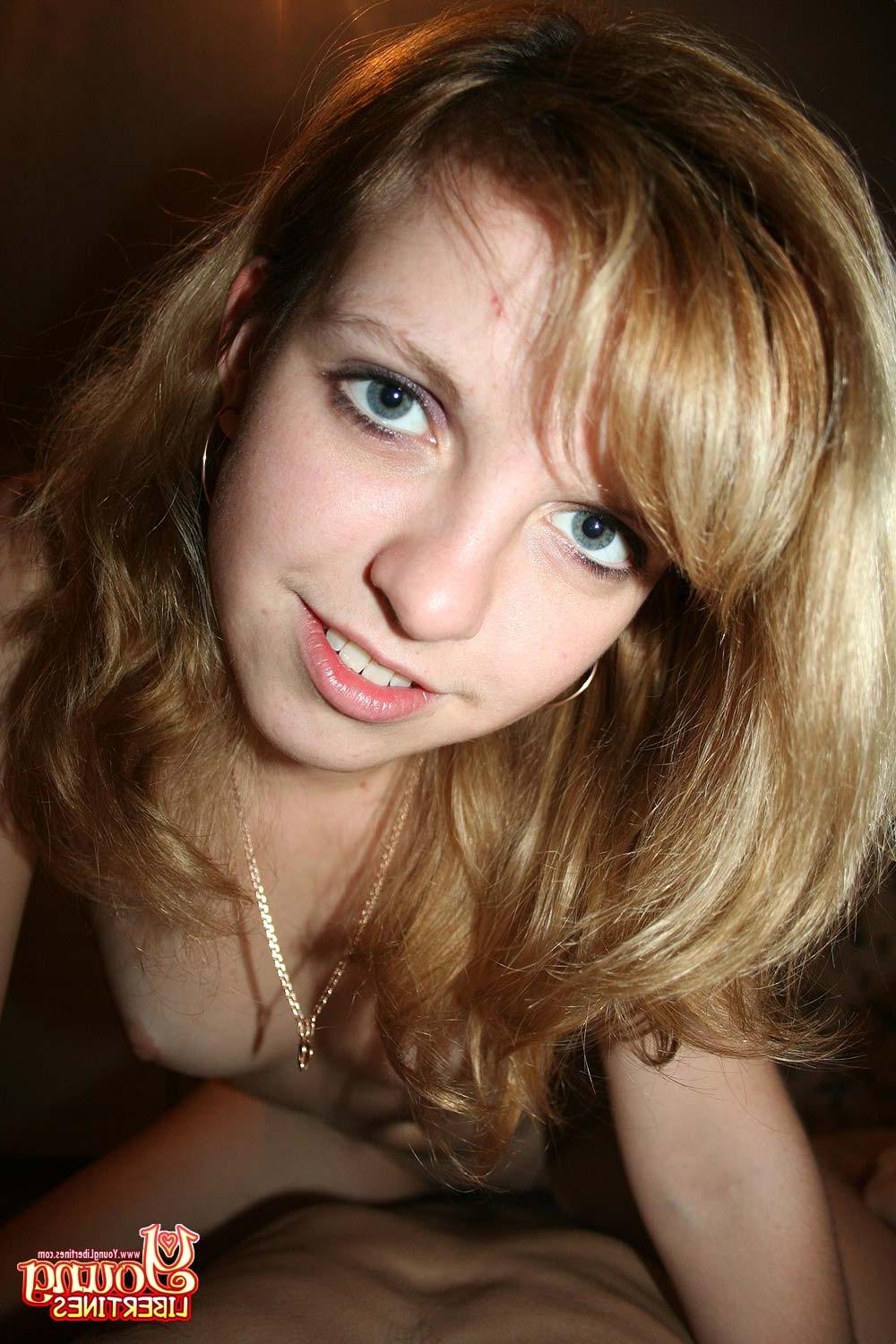 16P Amateur teen gets pussy split by cock
