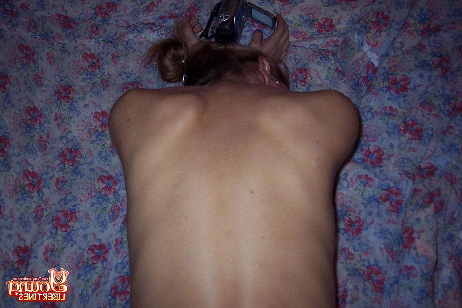 16P Amateur teen gets pussy split by cock