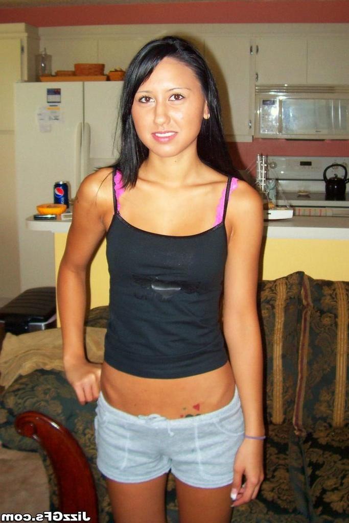 15P Amateur teen girlfriend gets messy homemade facial