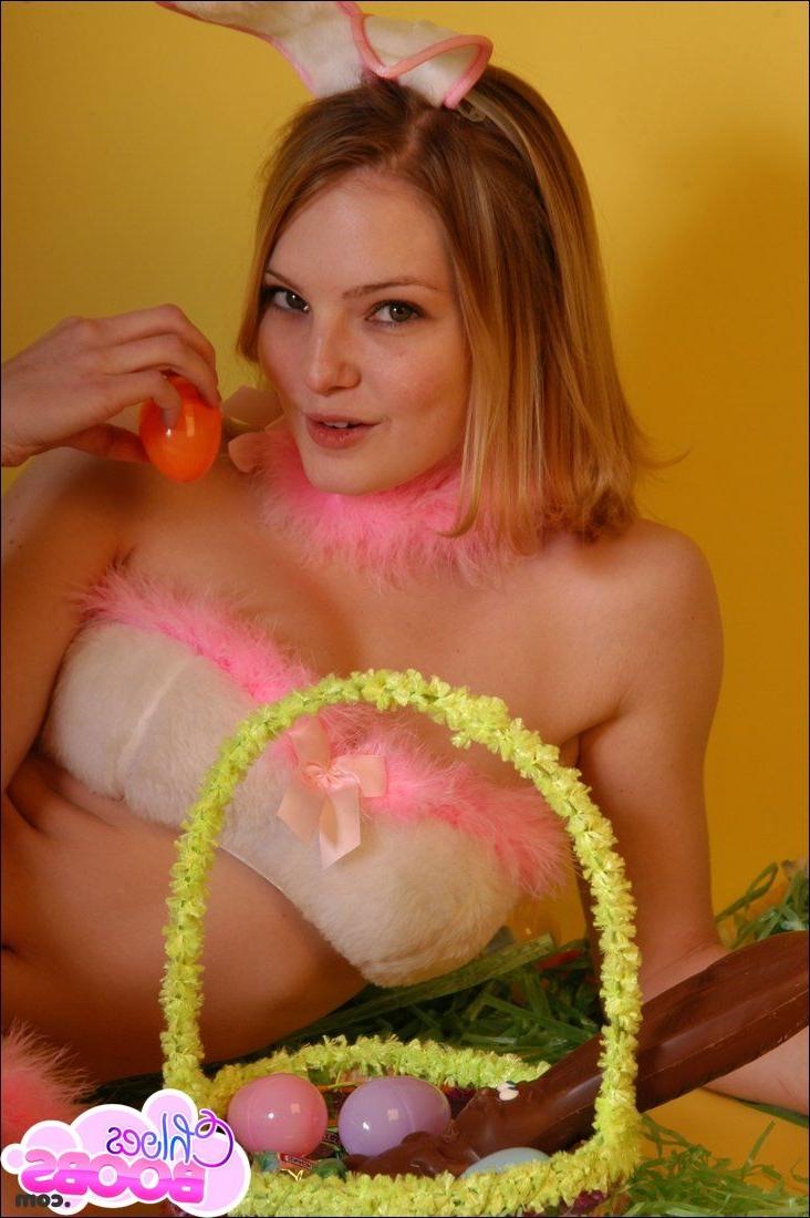 16P Cute amateur teen easter bunny