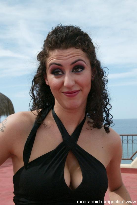15P The Angels capture and machine fuck Princess Donna