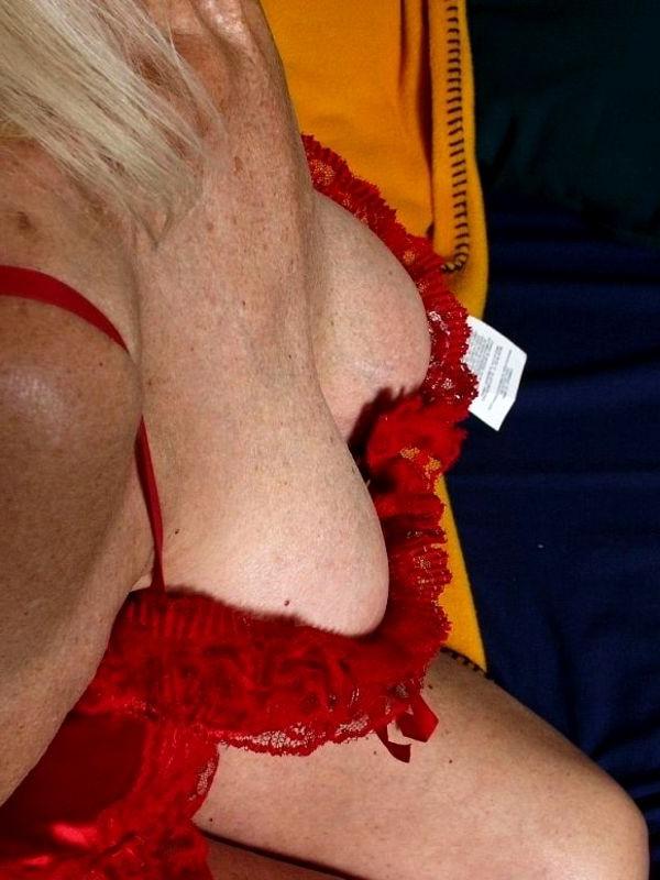 16P Kinky old granny in red lingerie masturbating with huge dildo
