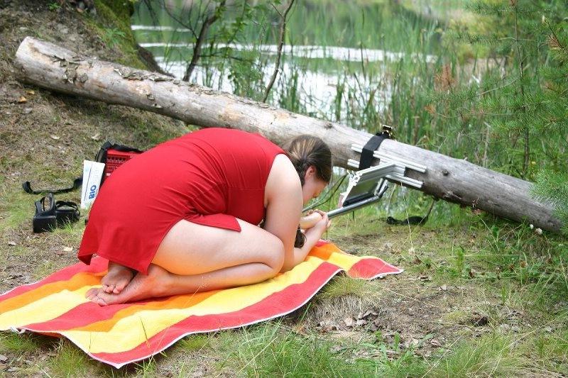 8P Girl with big tits enjoys a fuck machine outdoors
