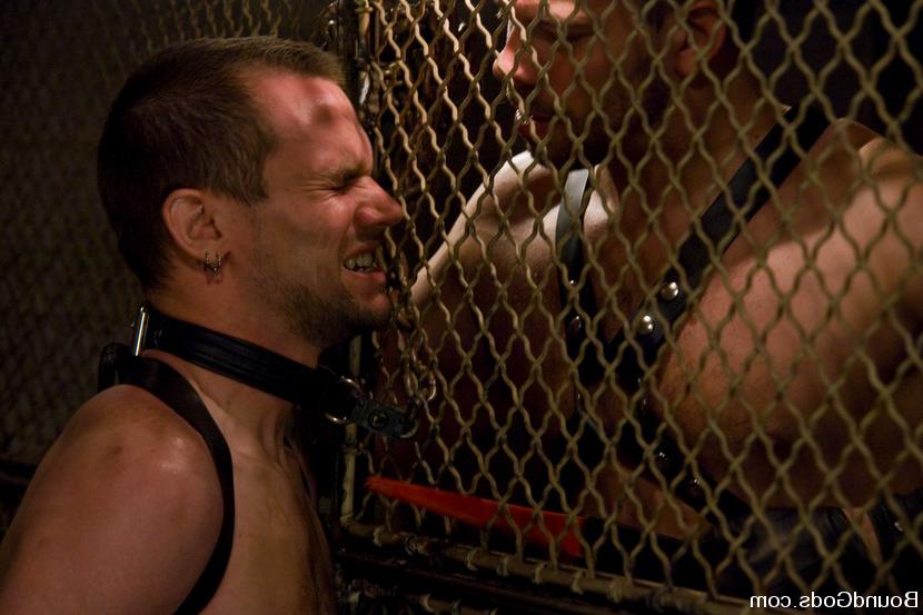 14P Studly Chad Manning spanks and fucks newcomer Kain Warn in tight bondage