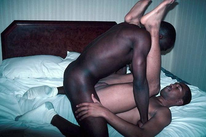 20P Black big cock couple enjoy mutual sucking and fucking delight