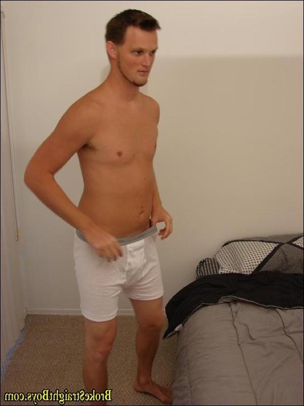 15P Poor straight dude yanks for cash