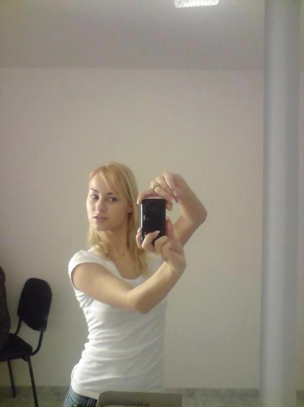 21P AMATEUR TEEN 10