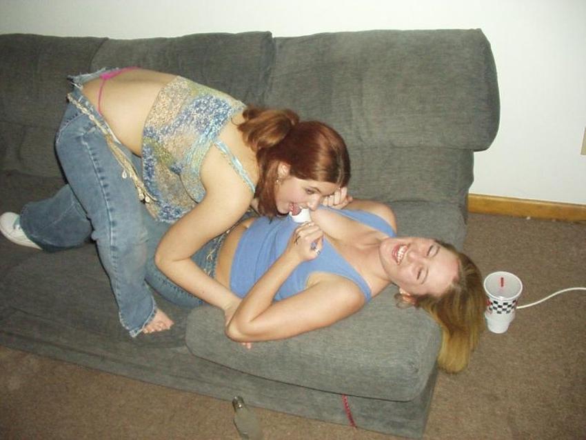 16P Sexy amateur teen with a small natural titties posing naked