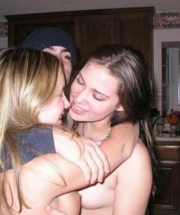 16P Sexy amateur teen with a small natural titties posing naked