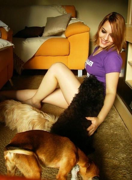16P Busty and sexy girlfriends in secret asmateur photo shoots
