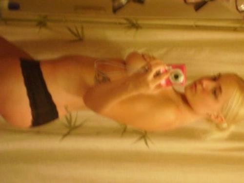 15P Amateur pics of horny wifes being caught doing nasty things