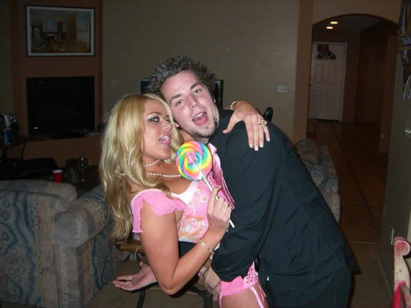 16P Amateur pics of horny babes being caught doing nasty things
