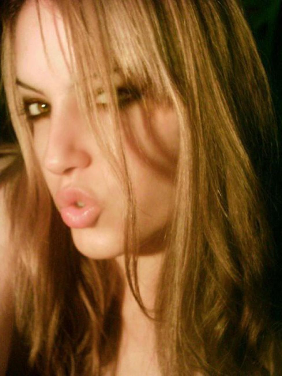 16P Gorgeous amateur babes show off sweet tits and pussies