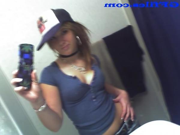 16P Amateur teen girlfriends self shots