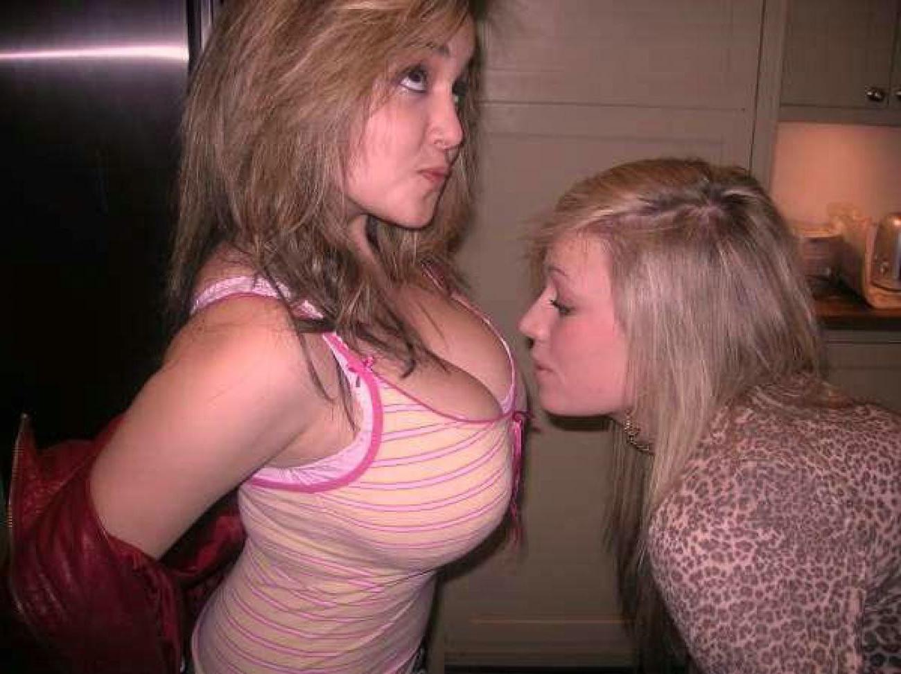 16P Amateur pics of horny wifes being caught doing nasty things