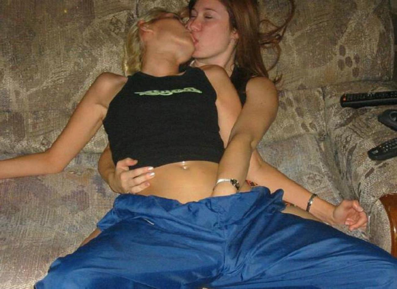 16P Amateur couples taking hot closeup pics of their fucking