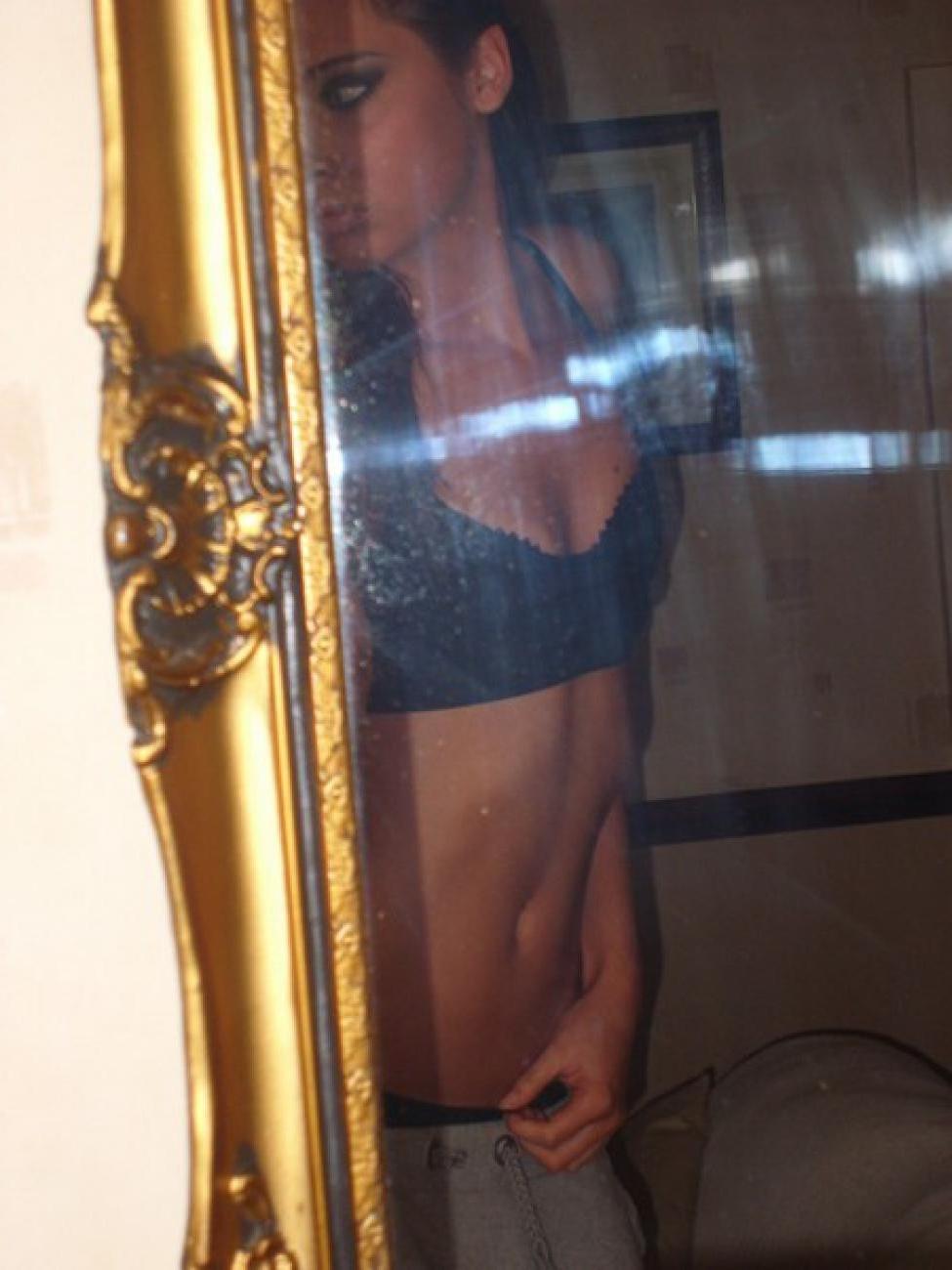 16P Amateur pics of horny wifes being caught doing nasty things