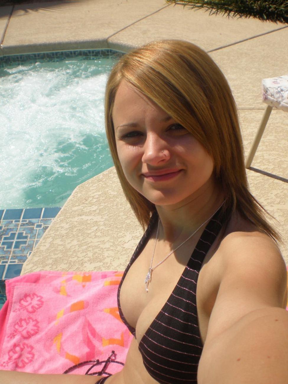 15P Pictures of a gorgeous amateur teen with huge titties
