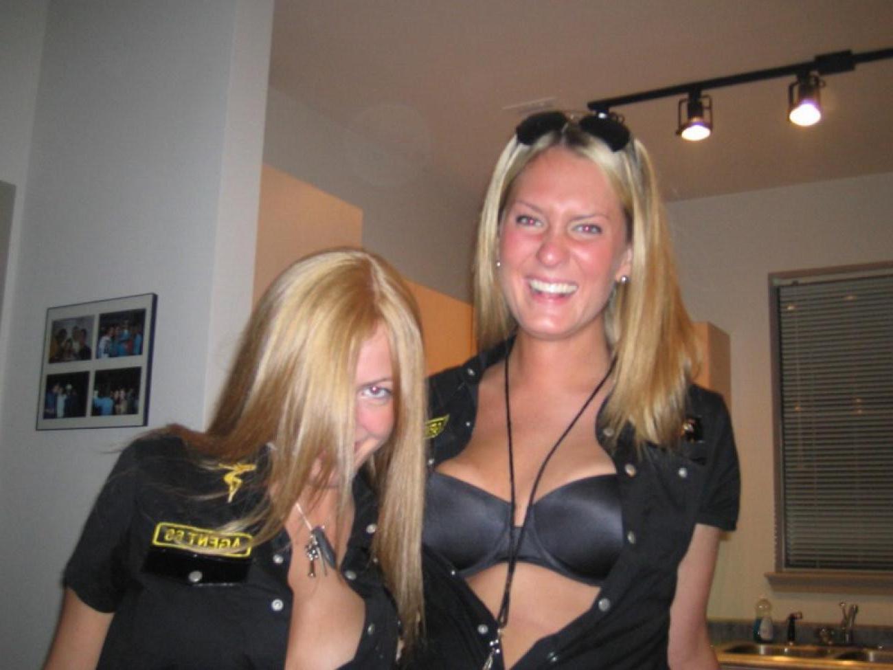 16P Amateur couples taking hot closeup pics of their fucking