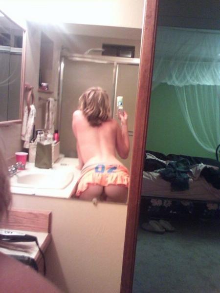 16P Naughty amateur sexy sluts loving hot and creamy facials
