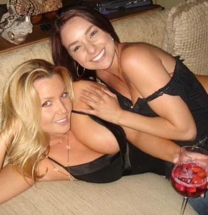 16P Amateur pics of horny wifes being caught doing nasty things