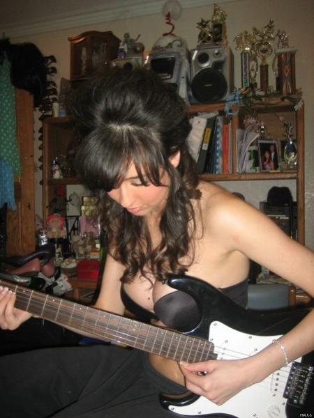 16P Amateur pics of horny wifes being caught doing nasty things