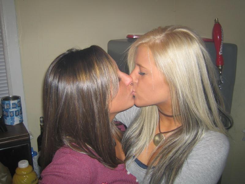 15P Many pretty amateur girls undressing and posing