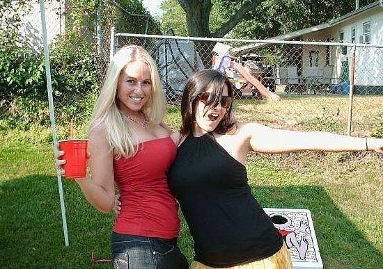 15P Nice sexy amateur girls posing in front of camera