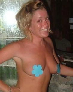16P Amatuer pics of horny girls being caught doing nasty things