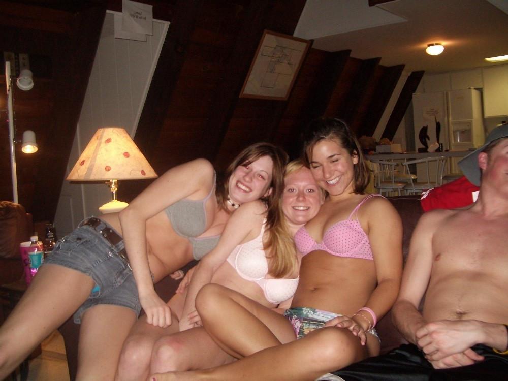 15P Many pretty amateur teens undressing and posing