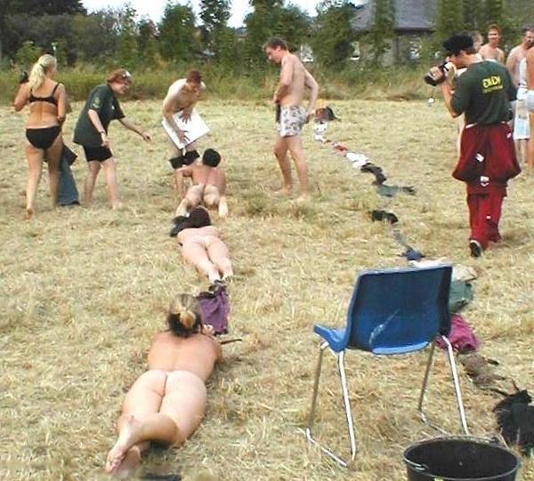15P Many pretty amateur teens undressing and posing