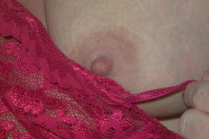 16P Amazing hot and sexy girls are caught on amateur video cam