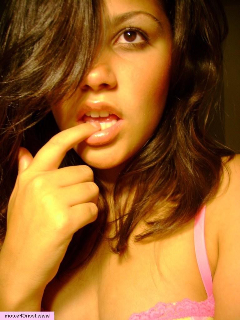 15P Cute amateur teen showing her tits