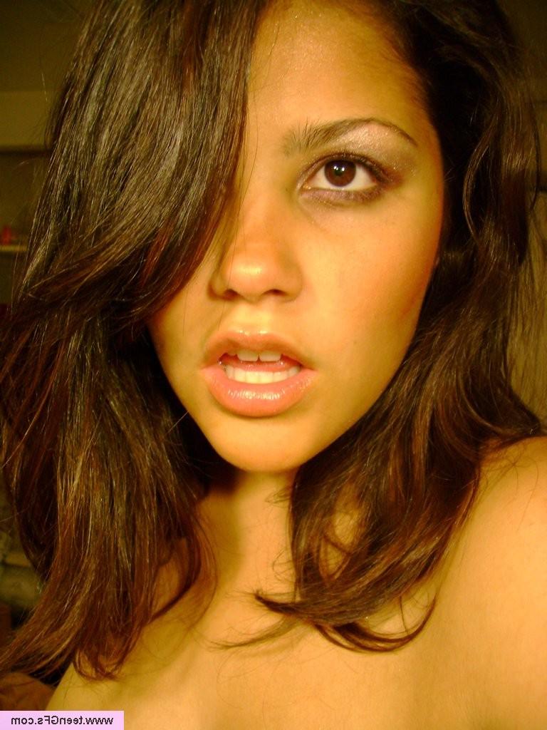 15P Cute amateur teen showing her tits