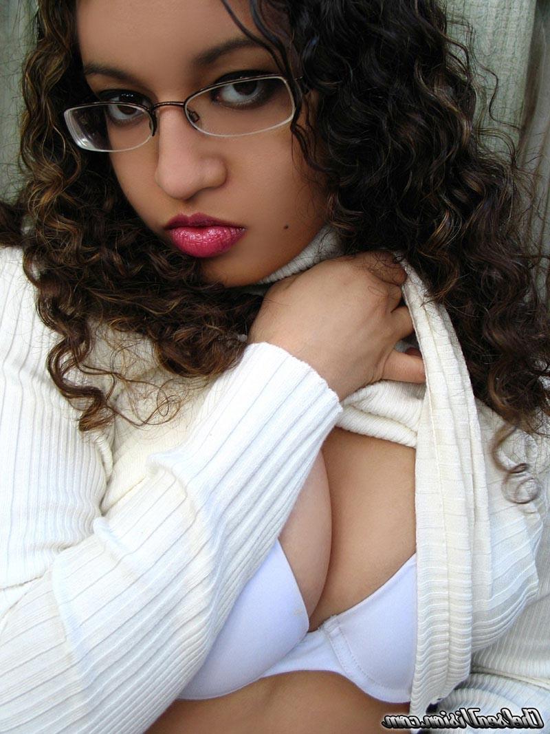 16P Busty frizzy hair teen schoolgirl outside