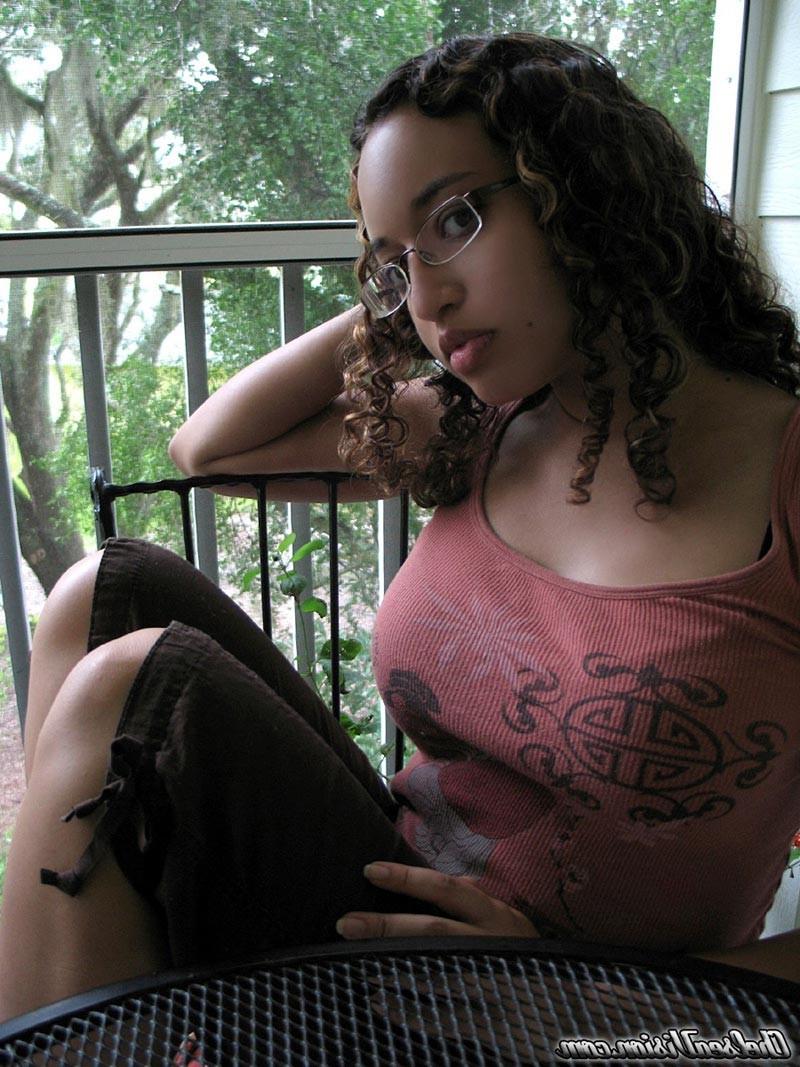 16P Busty frizzy hair teen girl teasing