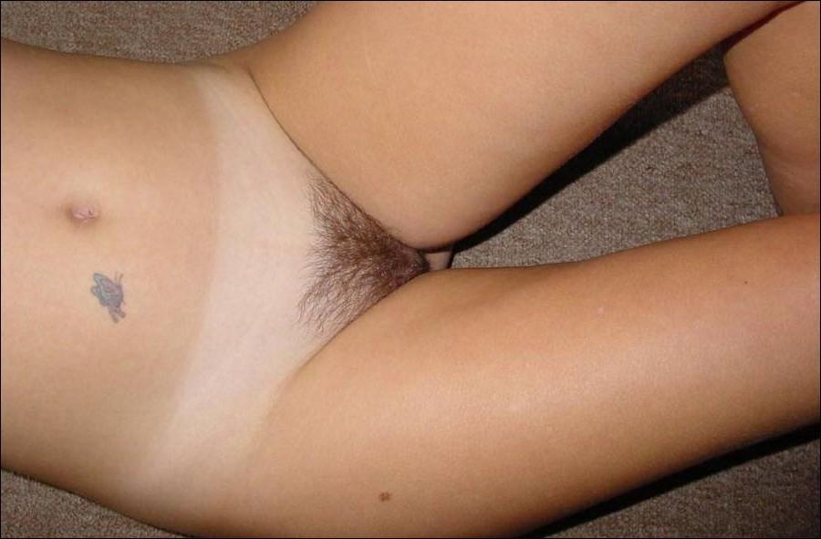 15P Busty amateur teen GF takes homemade selfpics of her hairy pussy