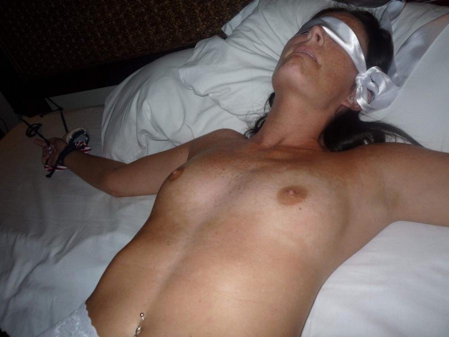 16P Amateur MILF GF Pictures