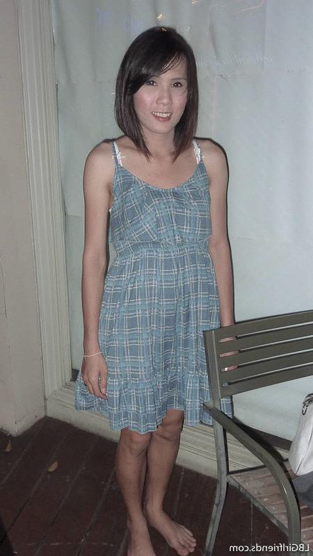 15P Amateur Ladyboy Girlfriends Flashing On The Streets Of Bangkok Shemale Babes