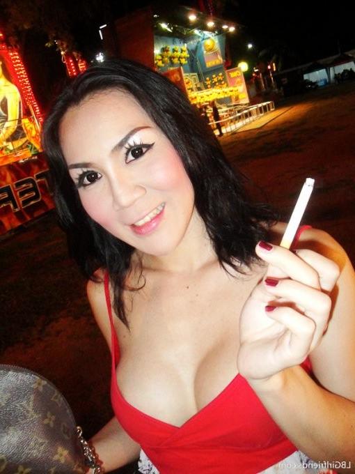 15P Hot Amateur Ladyboy Girlfriend Flashing In Public Shemale Babe