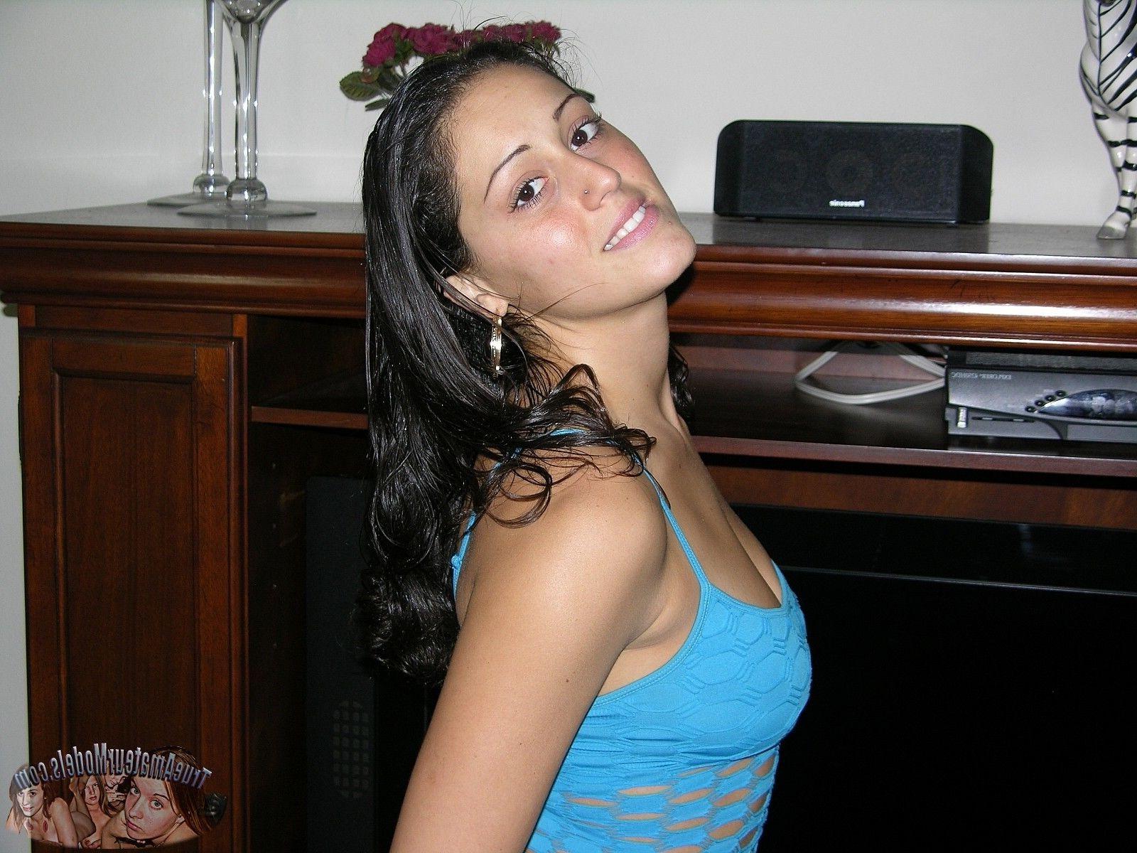 12P Nude Hispanic amateur teen Melina spreads
