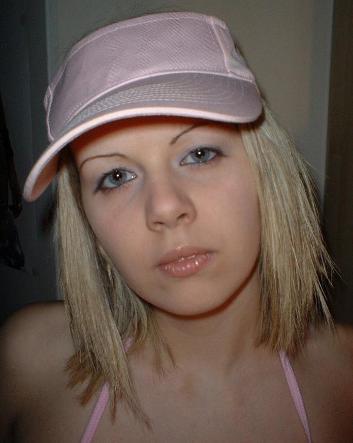 15P Homemade pix of amateur teen girlfriend toying pussy and asshole