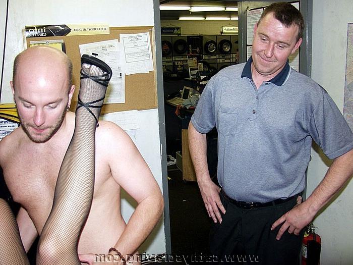 19P Three guys cumfuck lucky female mechanic