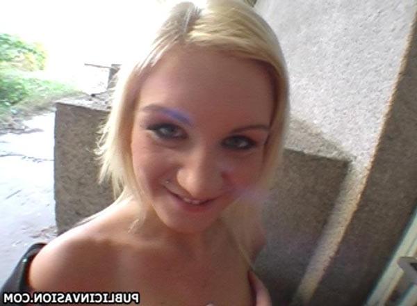 16P amateur blondie banged for cash beside an empty building